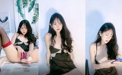 美到爆炸10级甜美小姐姐丝足美腿女神难得下海居然还喷水带上眼镜简直了像家庭教师系列女主